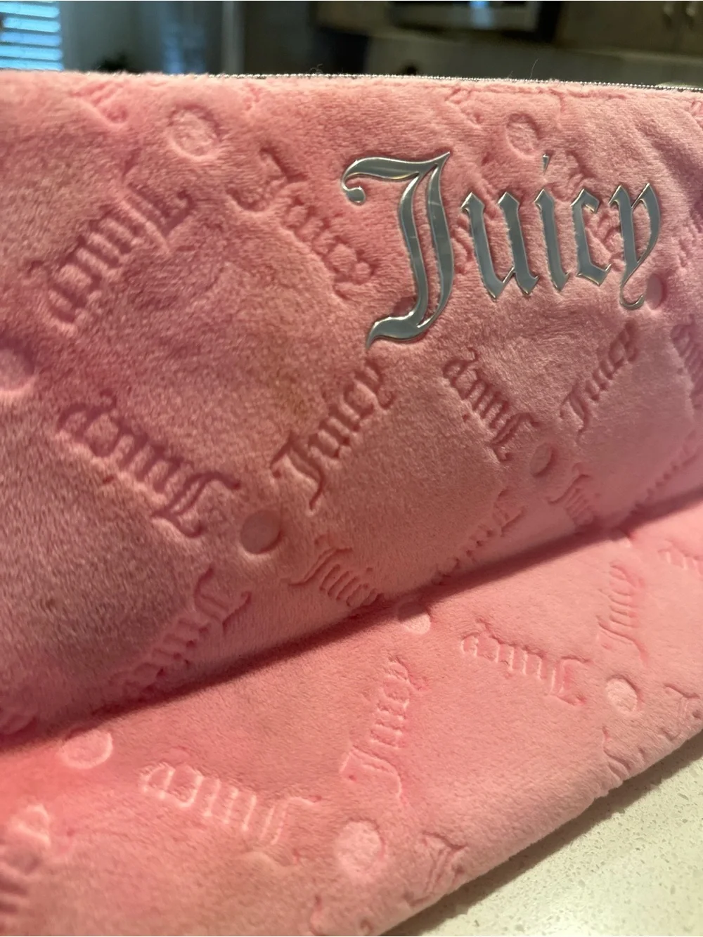 Juicy Couture soft pink